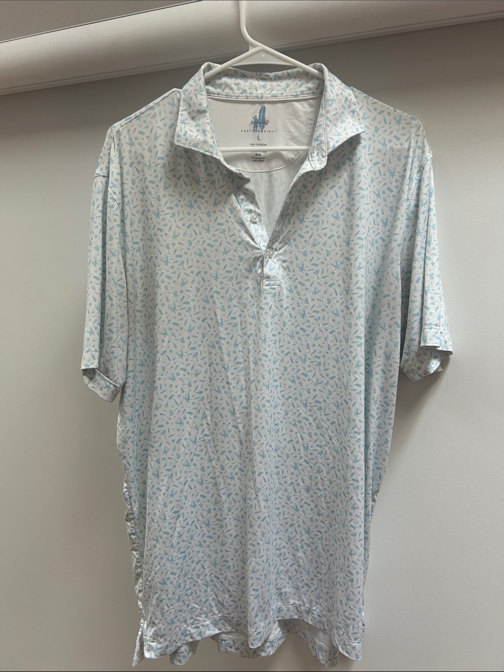 Johnnie-o white and light blue golf shirt - no course logos on it